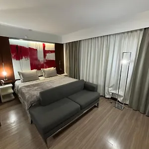 Flat Meli Ibirapuera Moema Com Cozinha,garagem,piscina 907 São Paulo